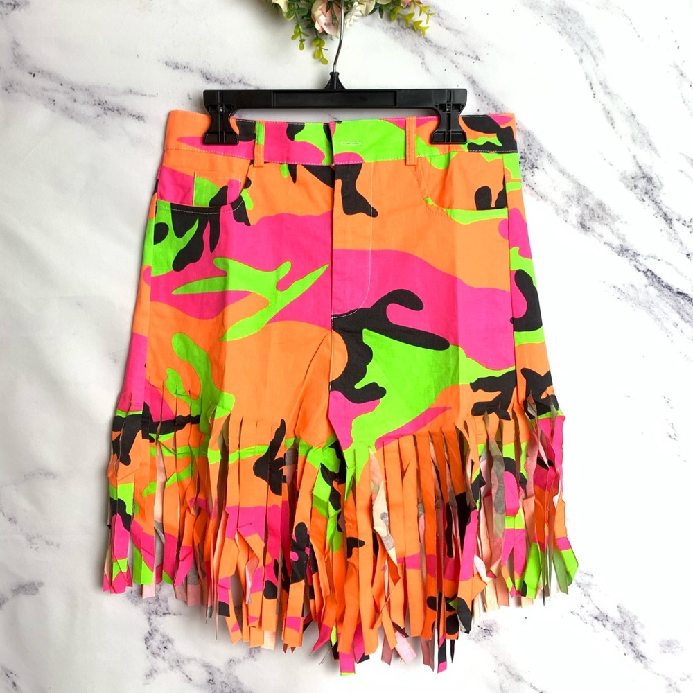 Pink camouflage fringe shorts